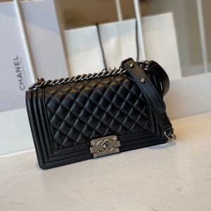 <AUTHENTIC>CHANEL bag